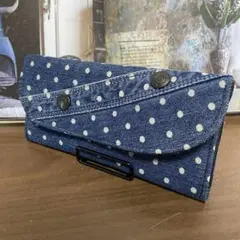 Item thumbnail for item e9c73b32-a2e4-40c3-82d5-73530abf6d66