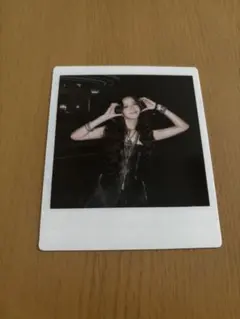 BLACK PINK ジス　AMORTAGE ポラロイド