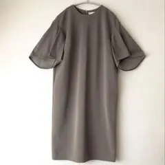 【美品】ADORE ミドルジョーゼット ロングワンピース Mサイズ グレージュ 美品 ADORE アドーア ミドルジョーゼット ロングワンピース M