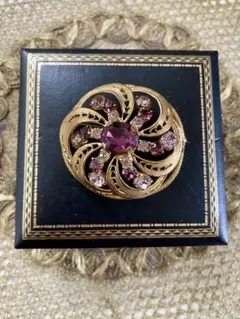 ヴィンテージ AUSTRIAオーストリア製　クリスタル　ブローチ　ジュエリー ②