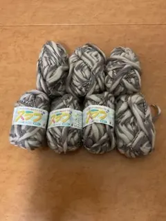 スラブ　超極太　７玉　30g アクリル100%