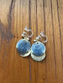 青色と金色の二重円形樹脂イヤリング