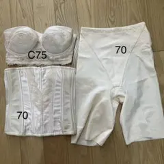 美品 FOUR SIS & CO. (フォーシス&カンパニー)ブライダルインナー