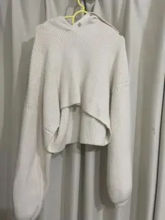 リブ編みクロップドニット