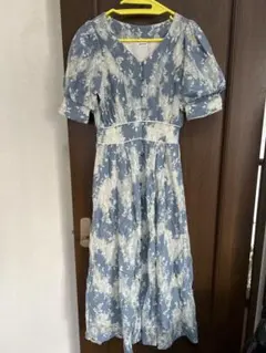 美品ロイヤルパーティROYAL PARTY フラワープリント ワンピース