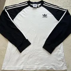 adidas ラグランスリーブ長袖カットソー