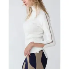 新品定価12,000円ヤマダヤAga袖サイドライン白タートルネックリブニット