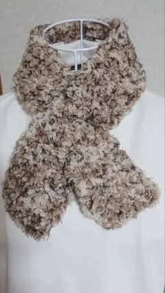 ぷくぷくモール入りふわもこミニマフラー　ベージュブラウン　手編み