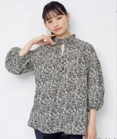花柄フリルシャツ 7分袖