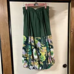 バルーンスカート グリーンと花柄