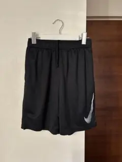 NIKE ハーフパンツ　子供　Lサイズ