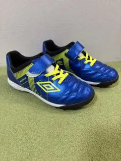 UMBRO ACCERATOR サッカーシューズ ブルー イエローのサムネイル