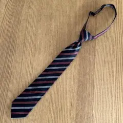 [コムサイズム] キッズ用　ネクタイ　ネイビーストライプ　卒業・入学式