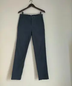 H&M スリムフィット・チノパンツ（ネイビー）のサムネイル