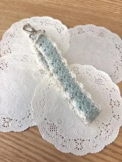 ハンドメイド かぎ針編み スマホストラップ ブルー