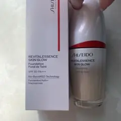 資生堂 エッセンス スキングロウ ファンデーション 220