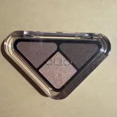 CLIO Essential Shadow （アイシャドウ）のサムネイル