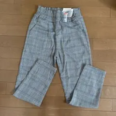 チェック柄　テーパードパンツ