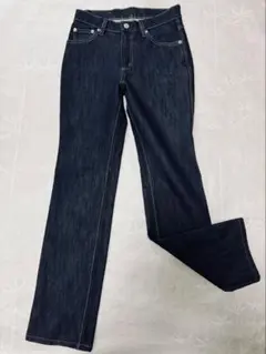 週末セール最終日b-three 美脚 ストレッチ ストレートジーンズ　インディゴ