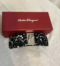 フェラガモ　バレッタ