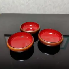赤い漆塗りの木製椀 3個セット