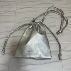 シルバー 巾着バッグ ショルダーバッグ メタリック