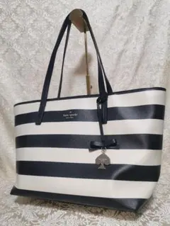 Item thumbnail for item 4bbd9823-0f2a-4eb7-8600-6aede00b5327