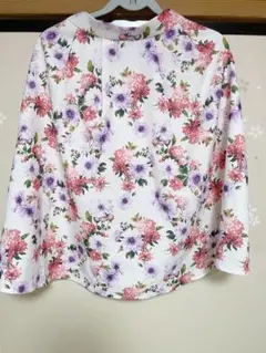 【新品未使用】INGNIイング　花柄 フレアスカート Mサイズ　オフホワイト