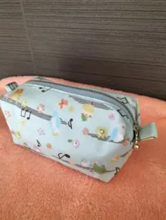 【処分価格】インコ柄ポーチ