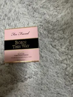 本のみ値下げ Too Faced ボーン ディスウェイ コンプレクションパウダーのサムネイル