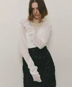 【新品】LA BELLE ETUDE ロングスリーブボートネックシアーTOPSのサムネイル