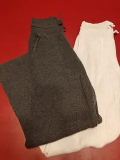 ユニクロ リブニットパンツ グレー アイボリー 2つセット