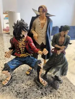 ワンピース フィギュア 3体セット ルフィ シャンクス ゾロ