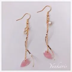 桜♡花びら♡春♡ストーン♡ハンドメイド♡ピアス♡イヤリング♡揺れるピアス