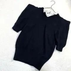 コットン100%フリルカラー付き半袖ニット　バックボタン　ブラック