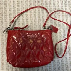 COACH レッド キルティング ショルダーバッグ