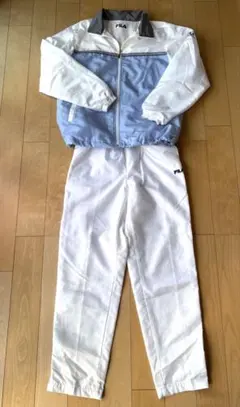 【割引き】FILA ウインドブレーカー　上下セット　美品