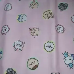 カットクロス　ちいかわ　ピンク色　ドット柄
