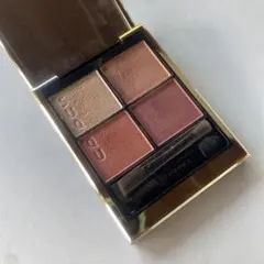 スック　SUQQU シグニチャー　カラー　アイズ　04 純撫子