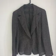 黒とベージュのドット模様長袖ジャケットミセス