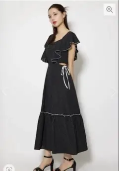rienda 黒ドット柄フリルワンピース