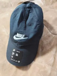 NIKEのClub Capです。 タグ付きの新品未使用品です。