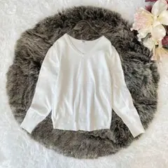 UNIQLOユニクロ　ウォッシャブルコットンVネックセーター（長袖）M ホワイト