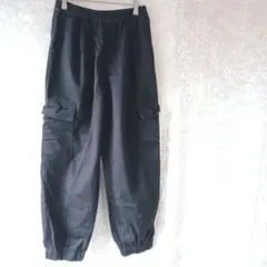 GU ジーユー ブラックカーゴパンツ ゴムウエスト 黒 M