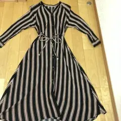 美品ラディエイト　ストライプワンピース