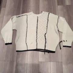 アイボリー 編み込みニットセーター Lサイズ