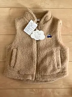 タグ付き　新品　futafuta フタフタ　ベスト　ボアベスト　90