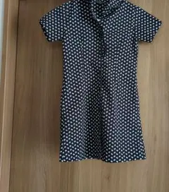 COMME CA DU MODE 半袖ワンピース ブラック 花柄のサムネイル