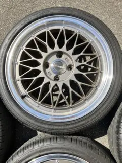 美品　ステルスレーシング　ME01 16インチホイールセットのサムネイル