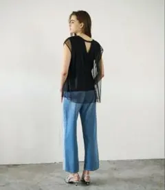 定価2.4万　未使用タグ付　グレースコンチネンタル　チュールシアーカットトップのサムネイル